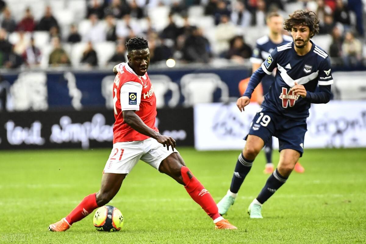 英雄联盟-清晨突围战来临，AC米兰围绕法甲扳平良机，目标明确，球探报告显示潜力(效力过ac米兰的中场)