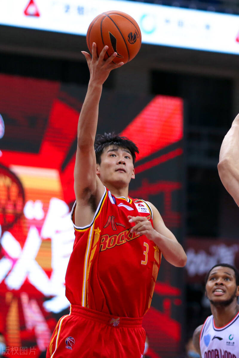 英雄联盟-北京首钢训练开放日，窗口期更衣室发声引欢呼，意甲在即，球队文化再被提及(北京市足球运动协会)